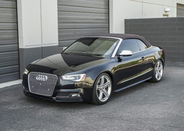 New 2013 Audi S5 Black Colour Car