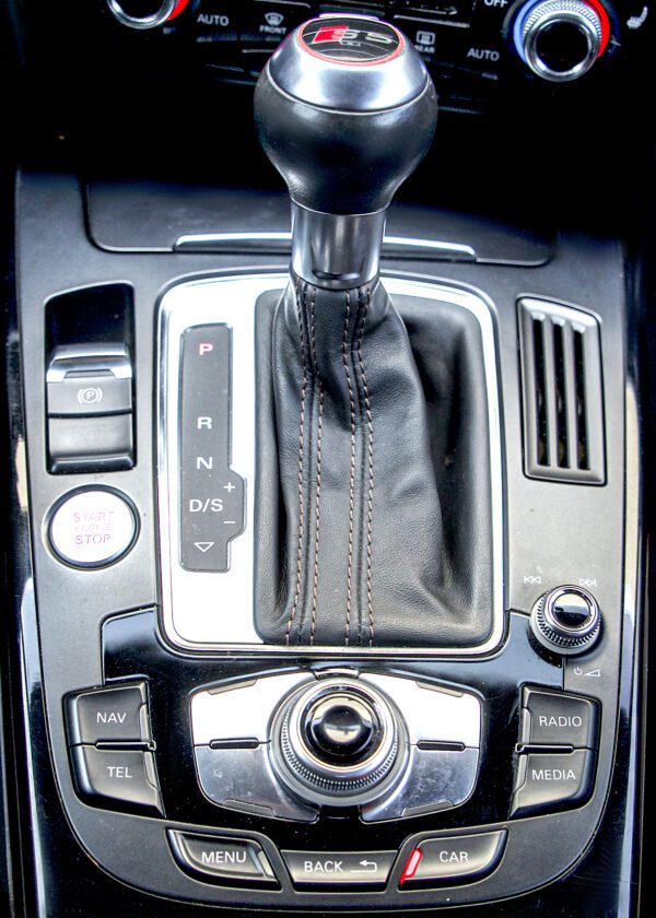 Black Colour 2013 Audi S5 Manual Car Gear