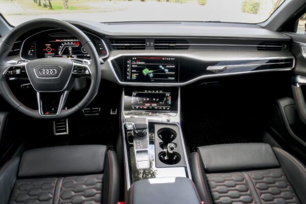 2013 Audi S5 Car Right Side Door Open