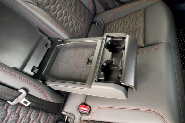 Defender V8 Interior and Details 2021 Audi RS6 Avant
