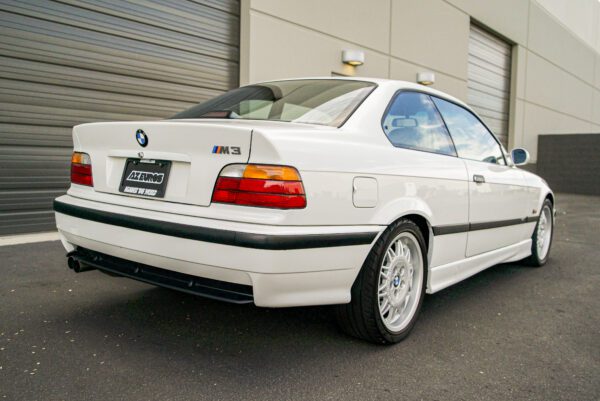 1995 BMW M3 Coupe Car Right Side View
