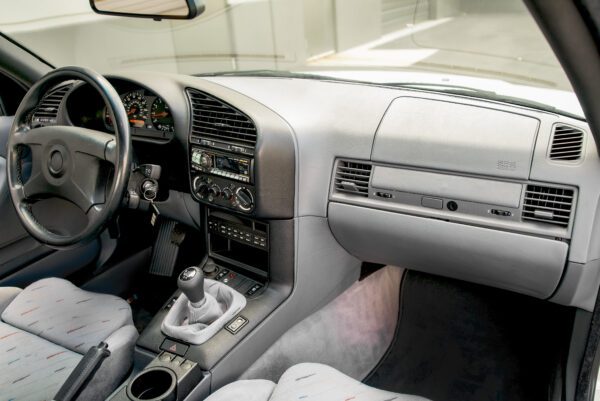 Glove Box Door is Not Sagging 1995 BMW M3 Car