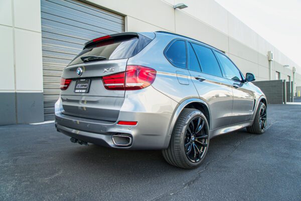 Gray Metallic Exterior Paint 2015 BMW X5 XDrive 35D M Sport