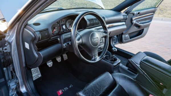 2001 Audi RS4 Avant Front Cabin